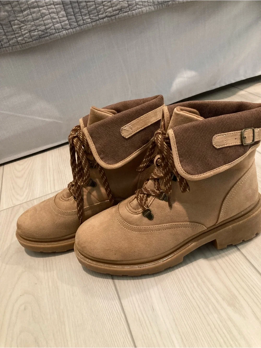 Jellypop Suede-like Lace-Up Boots  Wmn’s Sz 10
